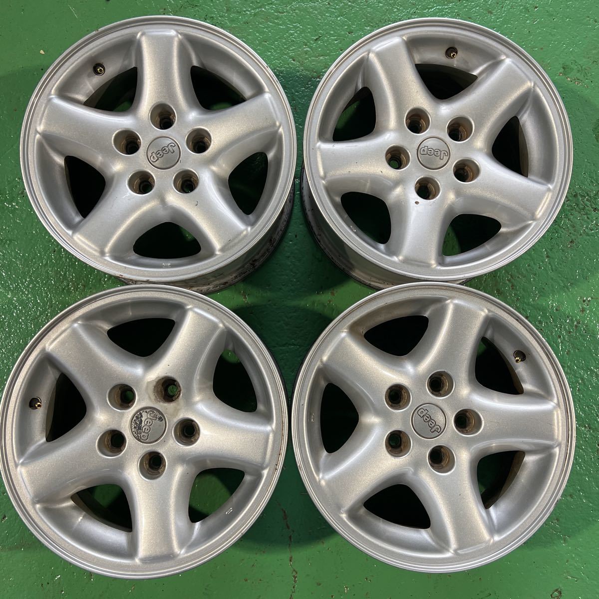 3、Jeep TJ ラングラー 純正 ホイール PCD114.3 5H 15×7J OFF+31.75 4 