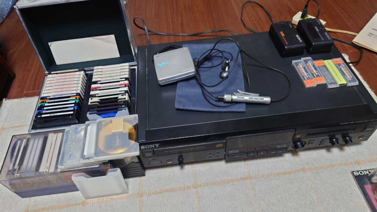 ソニーCD MDプレーヤー　MDウオークマン　MD40枚セット