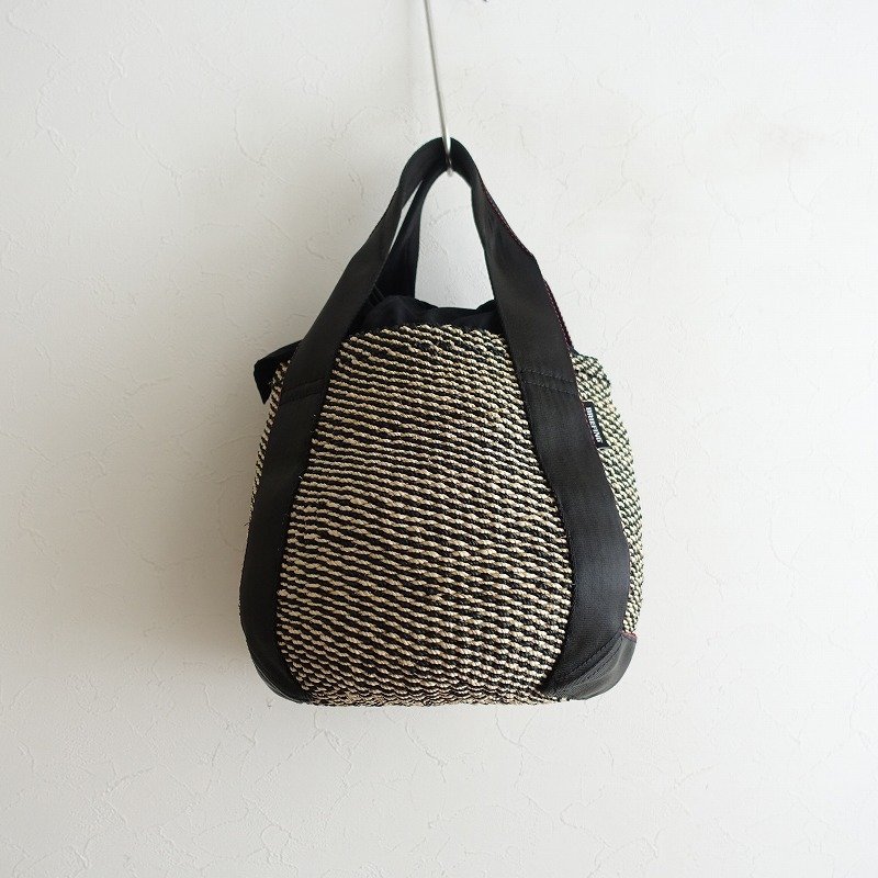  /定価2.0万 ブリーフィング BRIEFING バケットラウンドトートBUCKET ROUND TOTE ブラック黒籠0822 ba84-2208-50 02H22(ブリーフィング)｜売買されたオークション情報、yahooの商品情報をアーカイブ公開 - オ ブリーフィング