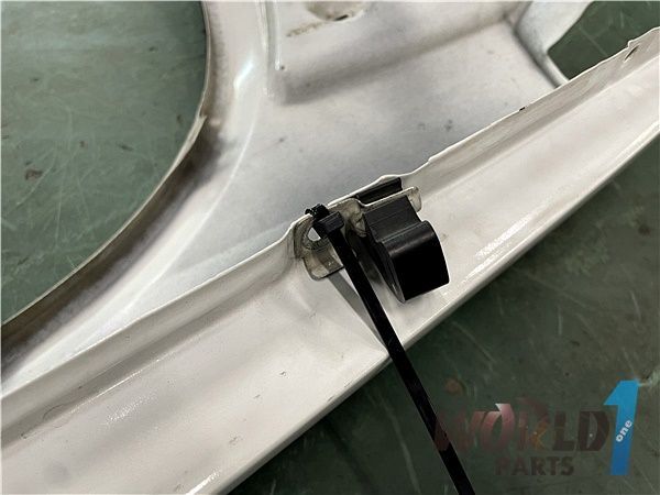 GX71 マーク2 純正 右 フロントフェンダー RH 状態良好 外装品 ツメ
