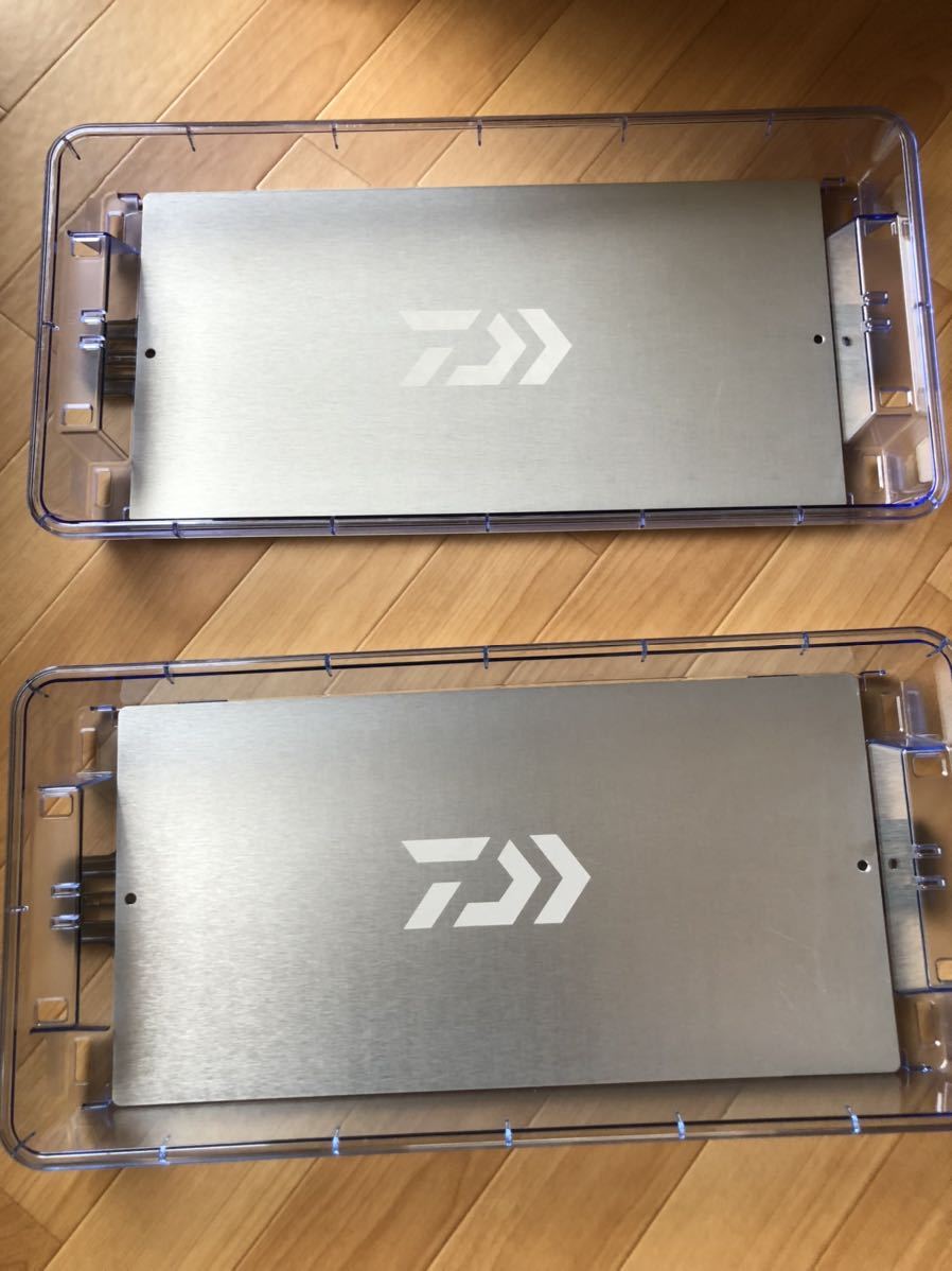 洋服大量セット ダイワ イカ様トレー サイズM 2枚セット アルミ付きDAIWA イカメタル