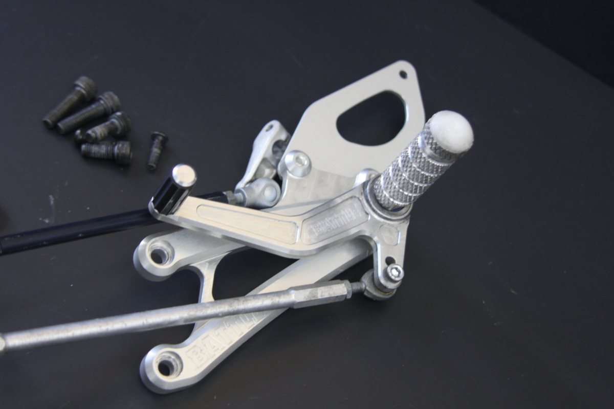 CBR600RR（PC37）バトルファクトリー製バックステップキット！HRC 