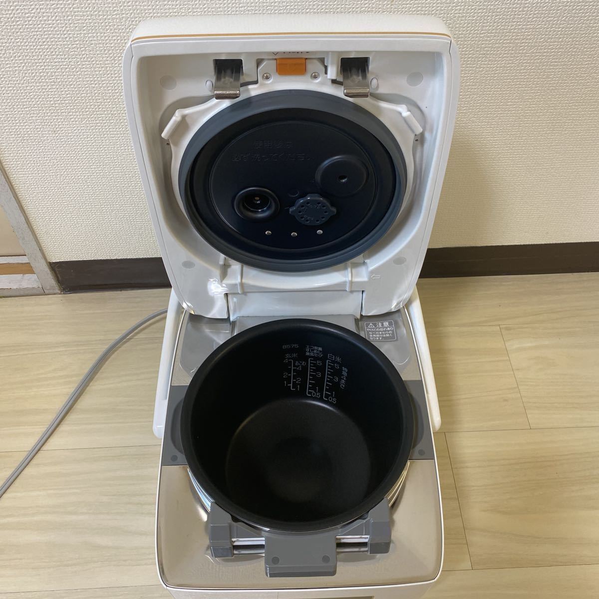 OJIRUSHI 象印 圧力IH炊飯ジャー NW-LA10 2020年製 炎舞炊き 豪炎 