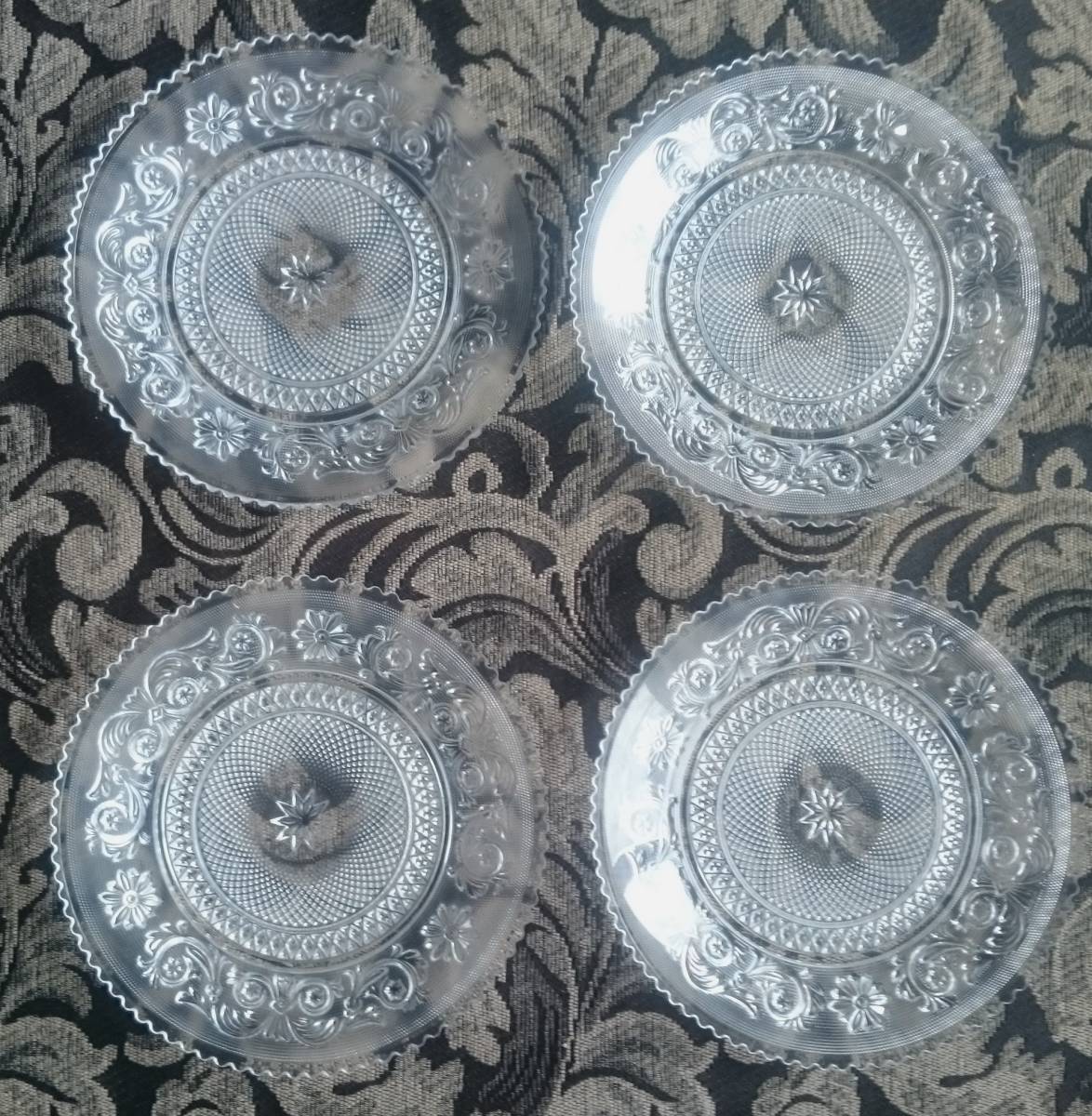 専用出品　バカラ ミルニュイ　ディッシュ　13cm リム付き4枚セット　深皿 バカラ ミルニュイ ディッシュ 13cm リム付き4枚セット 深皿 バカラ