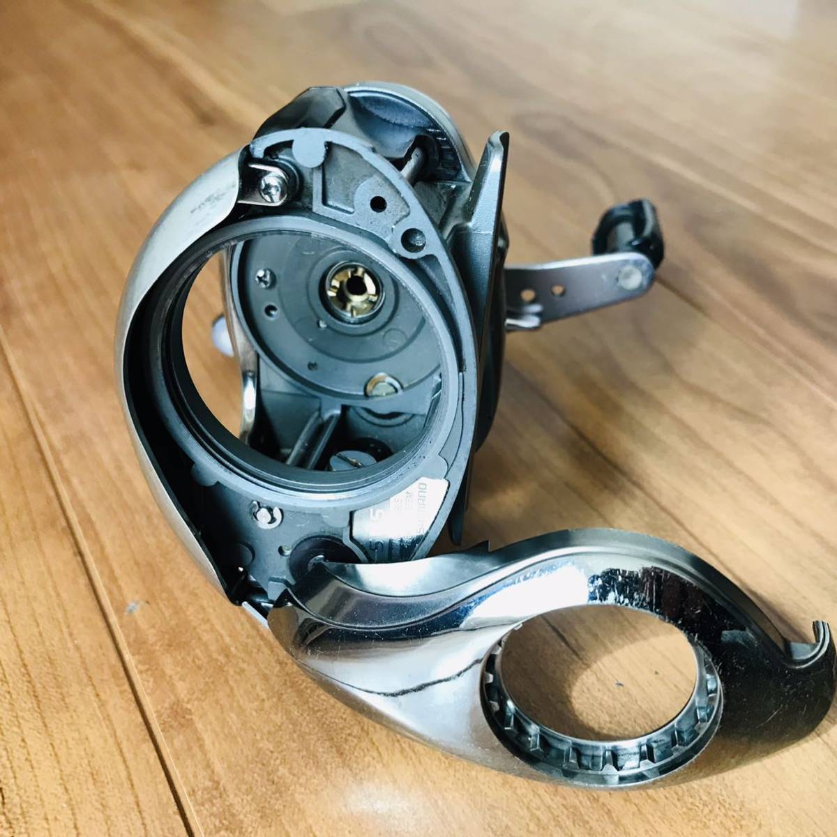 シマノ スコーピオンアンタレス RH220 右ハンドル 日本製