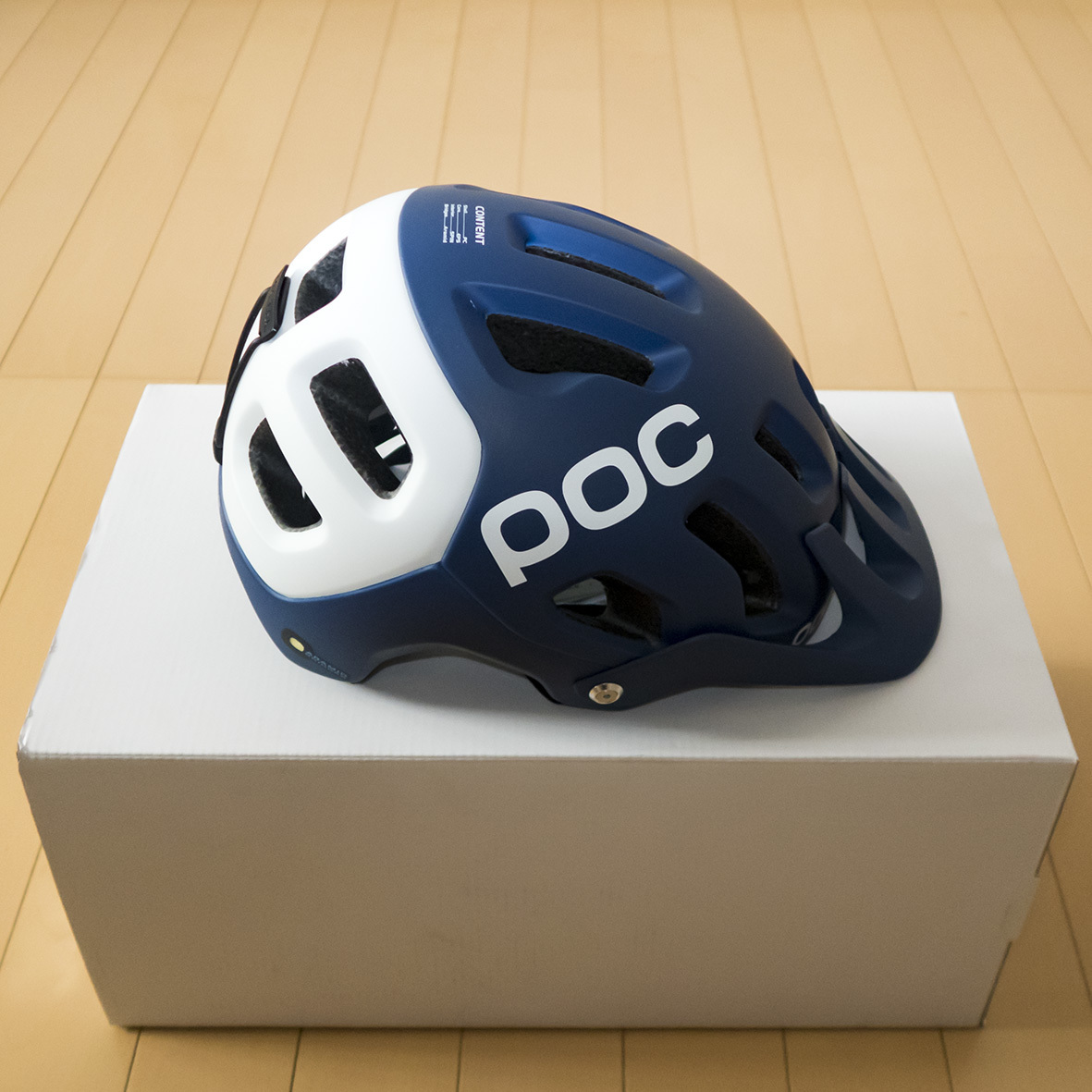 新品 未使用 POC ポック Tectal Race SPIN テクタル レース スピン 