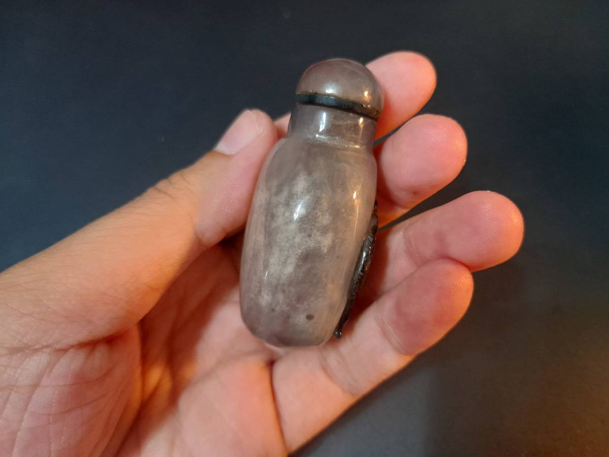 中国古美術　清時代人物彫刻瑪瑙鼻煙壺コレクションの整理品　H-2 唐物 瑪瑙 時代物 清代巧雕鼻煙壺