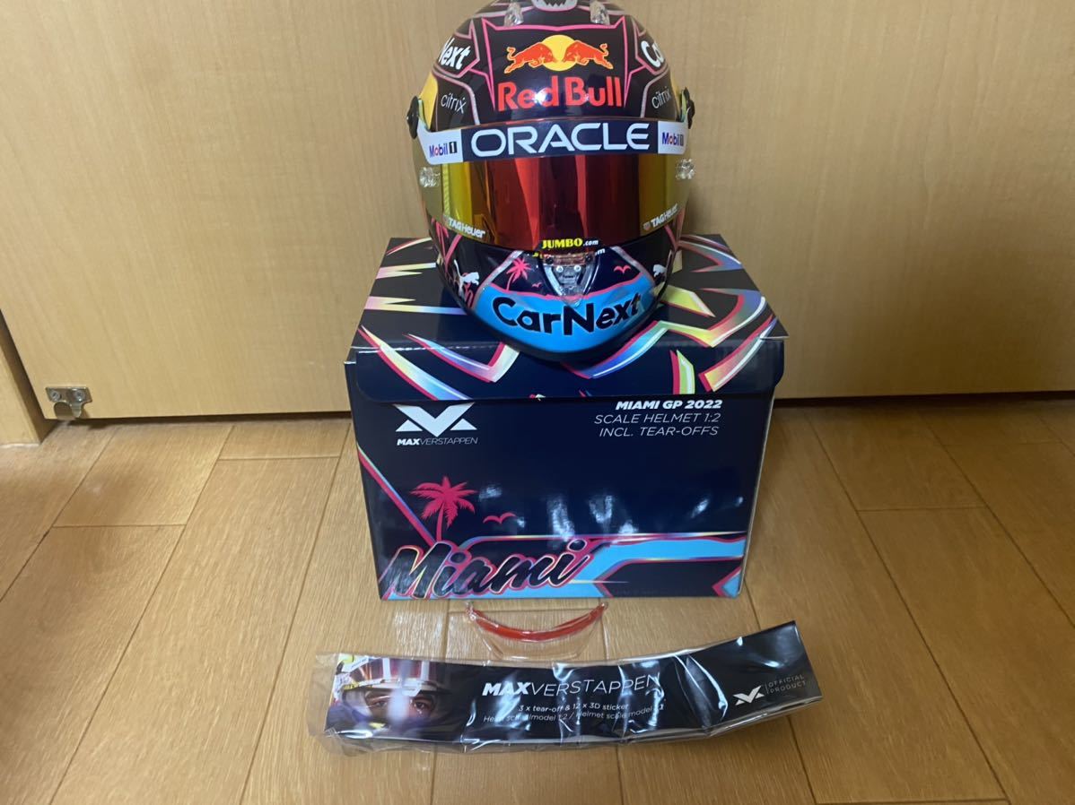 マイアミGP フェルスタッペン Miami 1⁄2 ヘルメット マックス 1:2