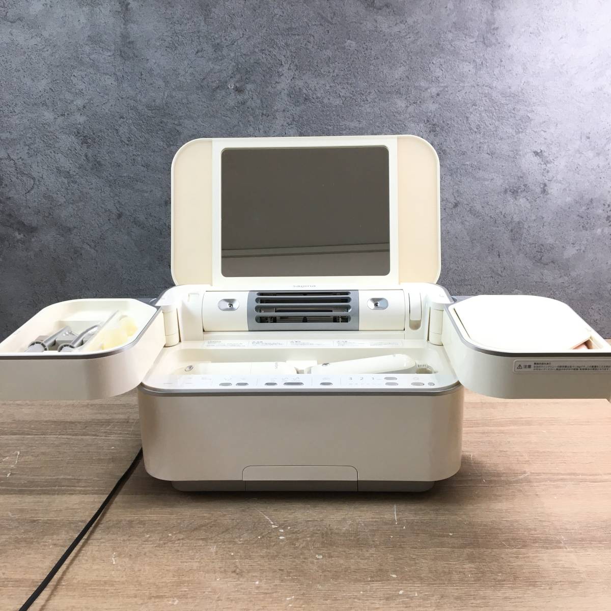 動作品 saqina BIJOU サキナエステマシン 美顔器 ダブルスチーム