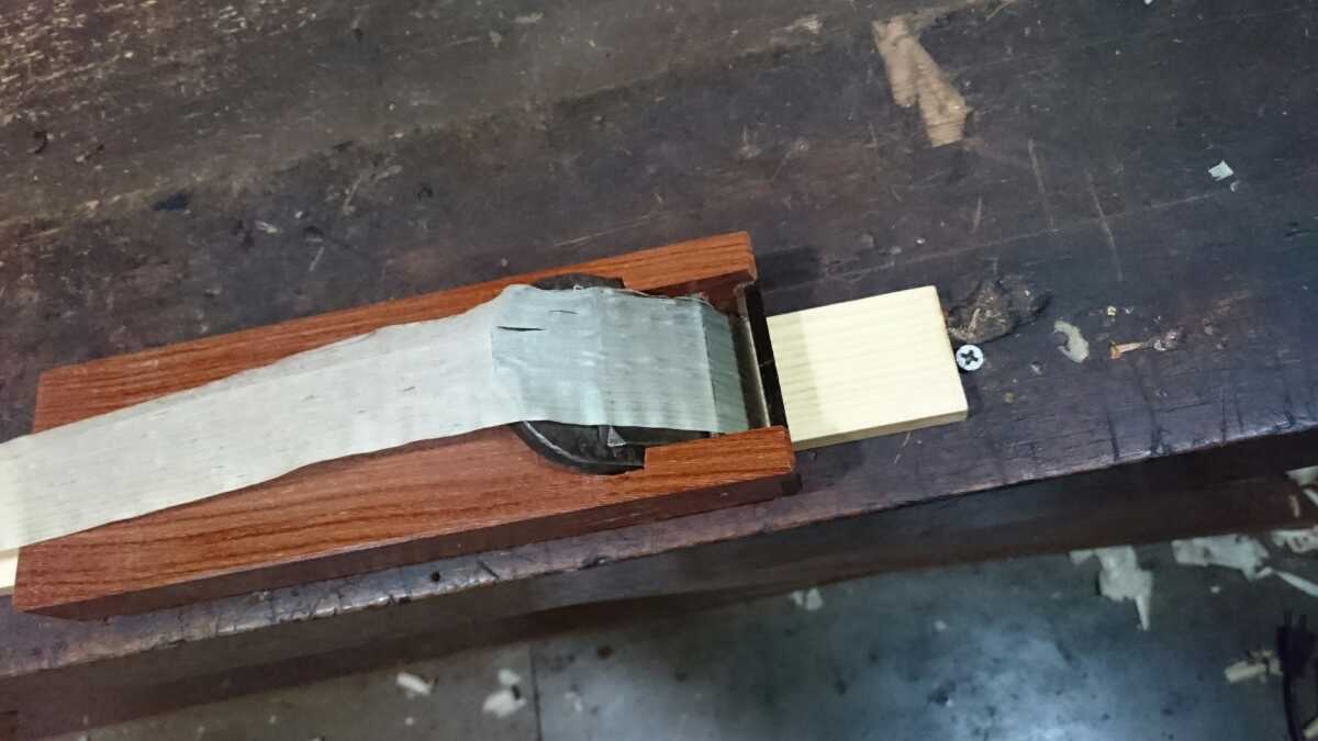 寸三隅突き鉋銘丸次郎、大工道具建築細工家具。