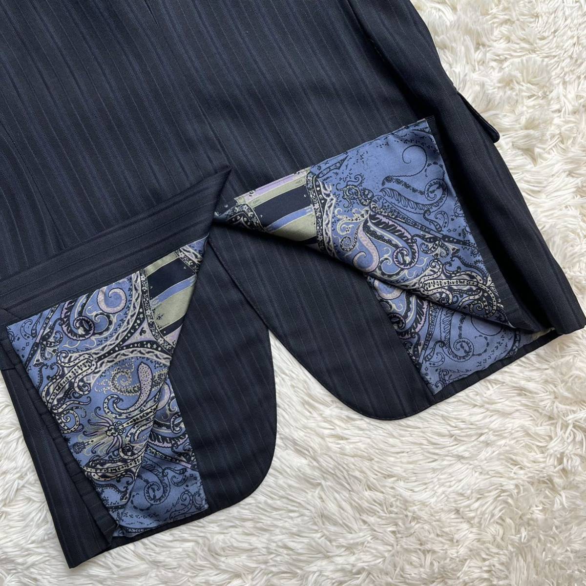 希少L! エトロ 『裏地で魅せる』 ETRO セットアップ スーツ シングル 2B ストライプ ペイズリー柄 総柄 総裏 メンズ ビジネス 48 エトロ ETRO セットアップ ETRO裏地で魅せる漢の色気!!! 極艶!!最高級の触り心地◎ 0