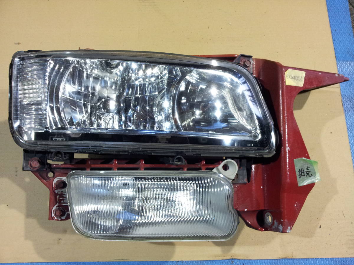 三菱ふそう スーパーグレート HID ヘッドライト ユニット バラスト 未