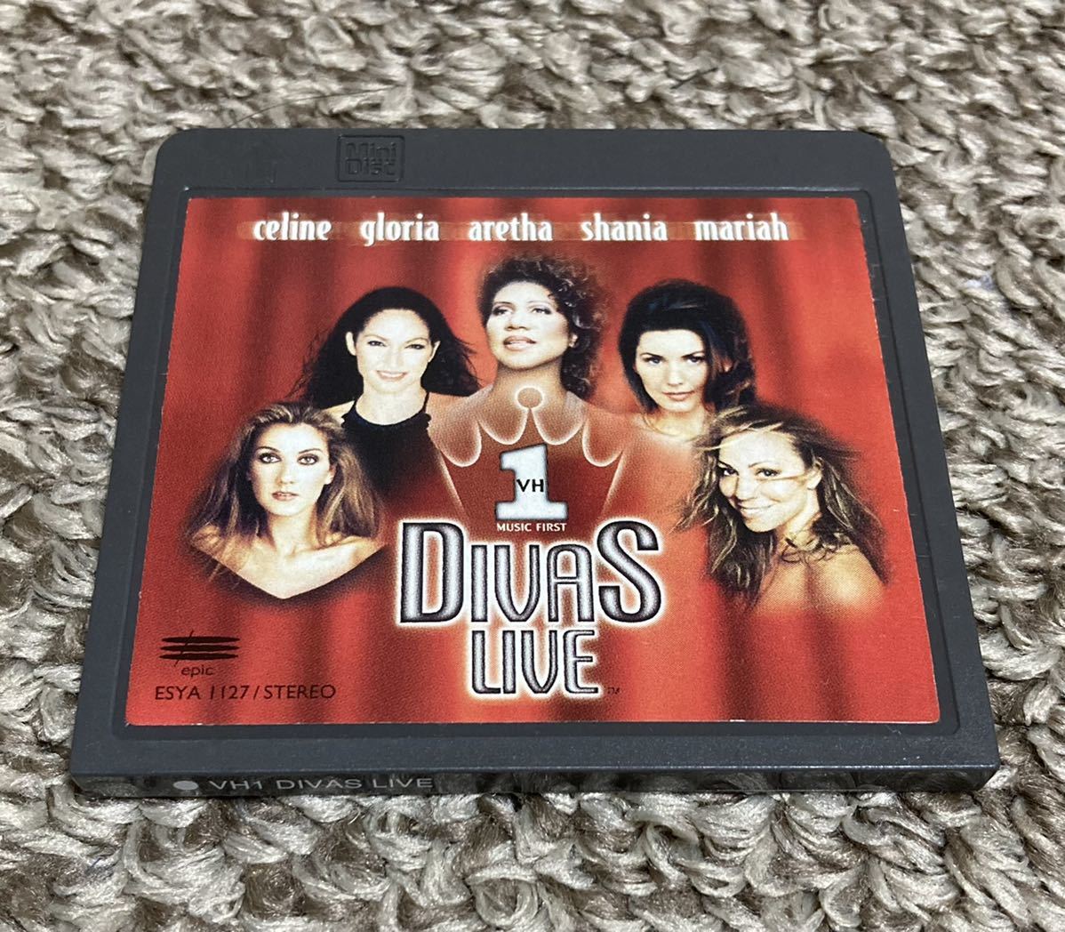 新品，品質保証 MD ミニディスク VH1 Divas Live 世紀のライブ 女神たちの競演 当時物 レア レトロ mini disc セリーヌディオン マライアキャリー(オムニバス)｜売買されたオークション情報、yahooの商品情報をアー オムニバス