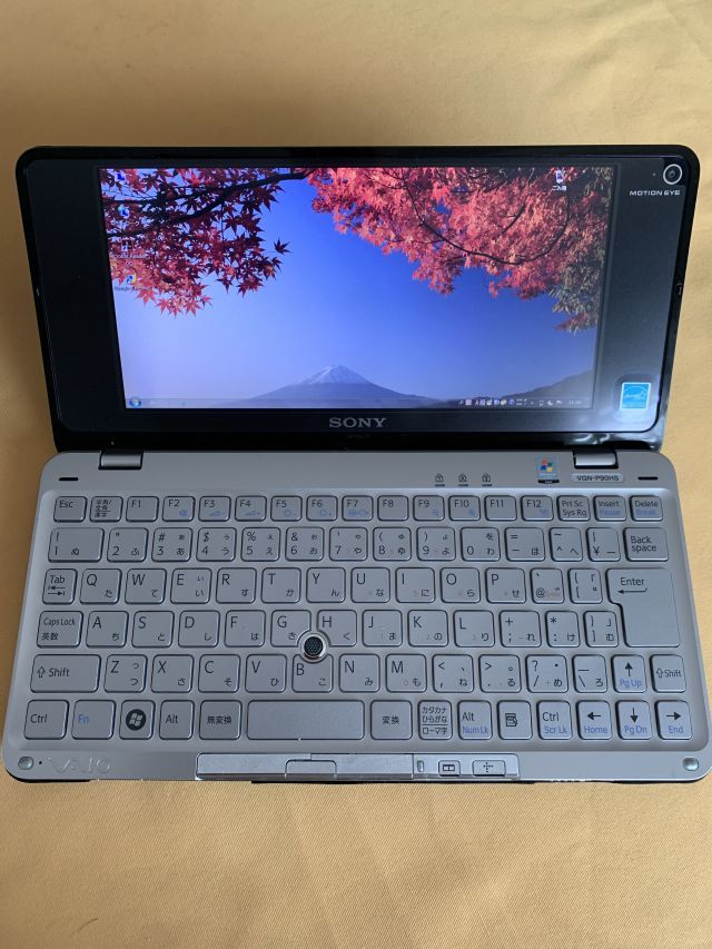 SONY VGN-P90HS ノートパソコン (超美品) VAIO SONY P vgn-p90hs 白