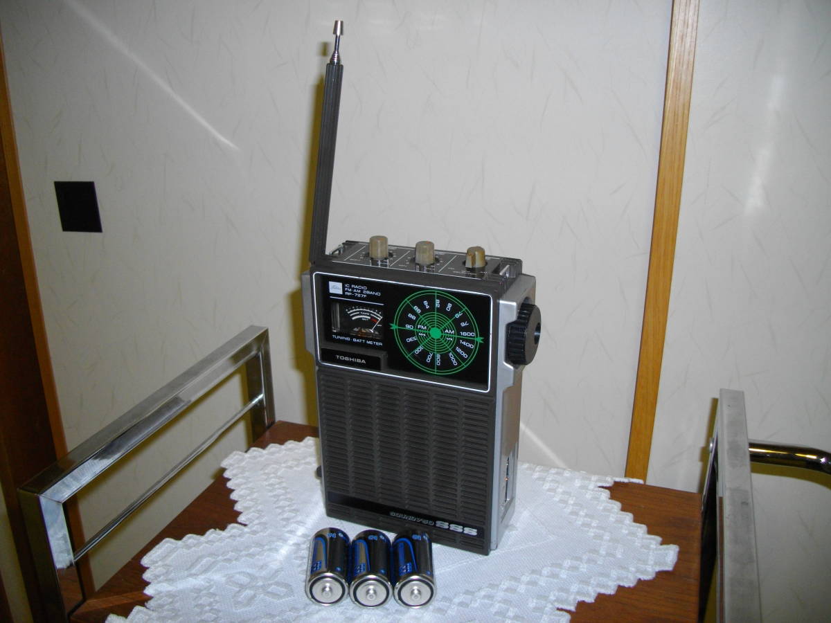 東芝「SOUND750 SSS」'70年代2バンドラジオ RP-727F｜Yahoo!フリマ（旧