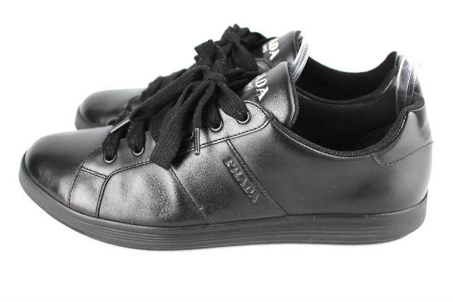 美品 972 プラダ PRADA ロゴ レザー スニーカー ブラック 黒 