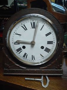 当季大流行 レトロ アンティーク 本物 置き からくり クロック 時計 置時計 Landmobility Ie