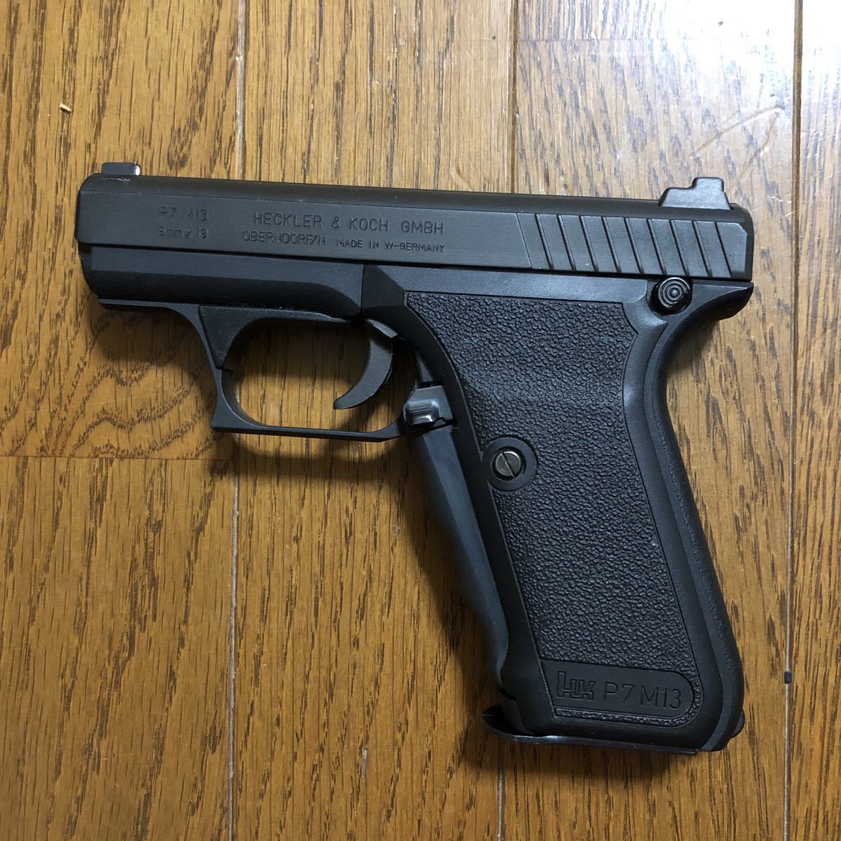 MGC H&K P7 M13 ガスガン ジャン