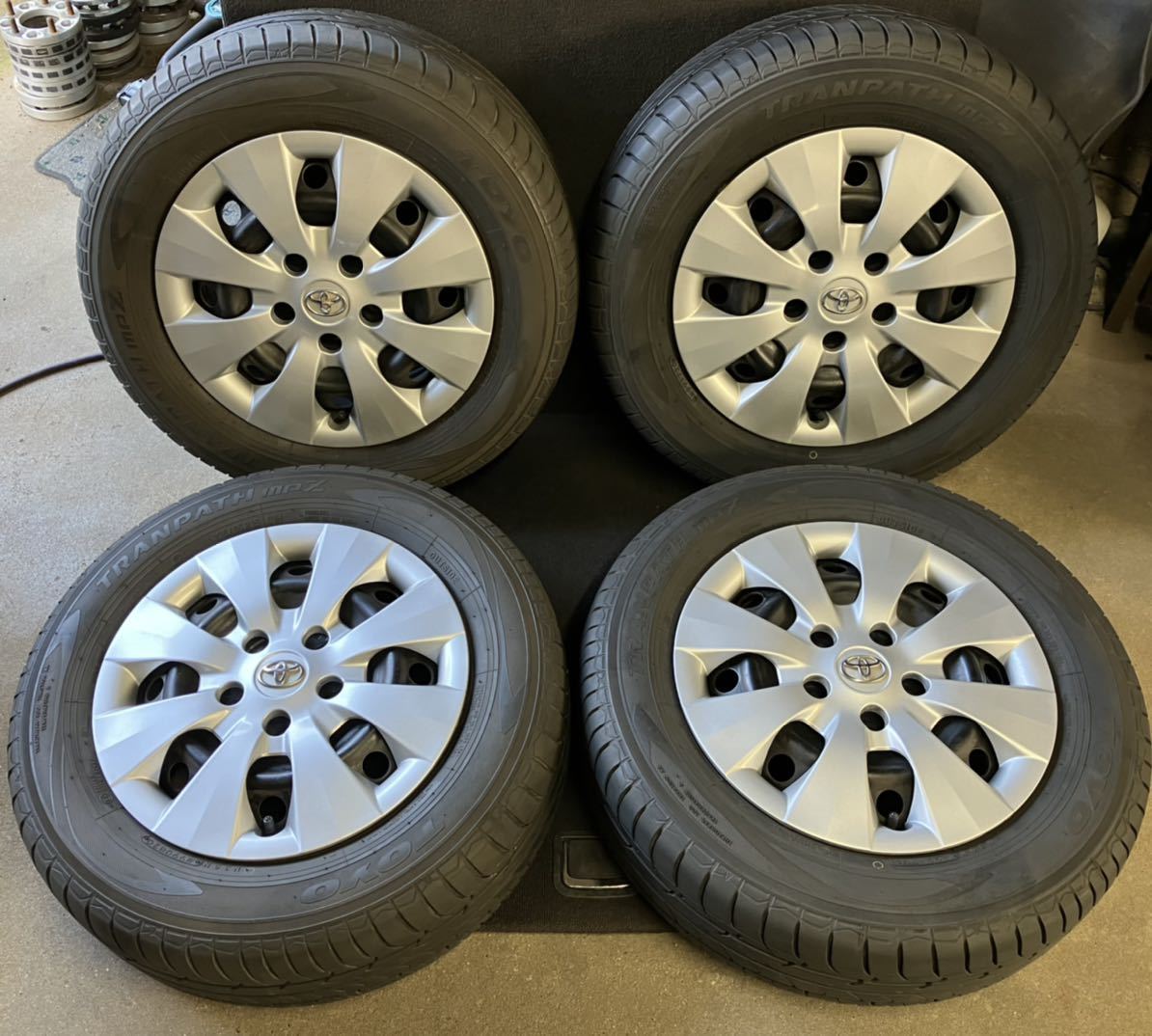 2020年製TOYO付 ノア ヴォクシー 195/65R15 6J+50 5穴 PCD114.3  