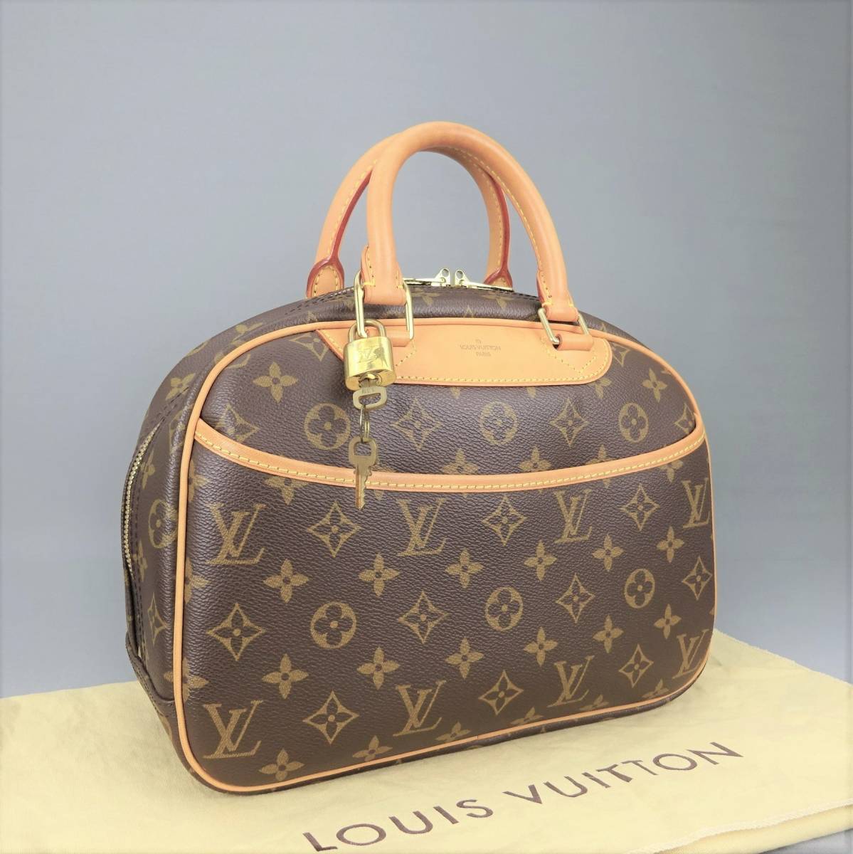 本物未使用□ルイヴィトン□モノグラム/M42228/トゥルーヴィル 