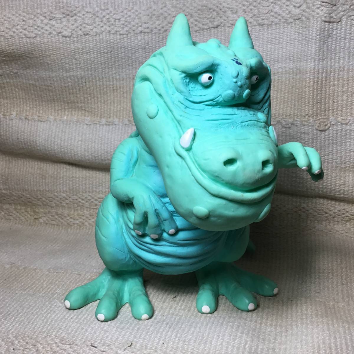 【希少】70s ドムドムバーガー ザウルス ソフビ 怪獣 エメラルドカラー 美品 DOMDOMバーガー店頭用ソフビ怪獣 エメラルド色(キャラクター)｜売買