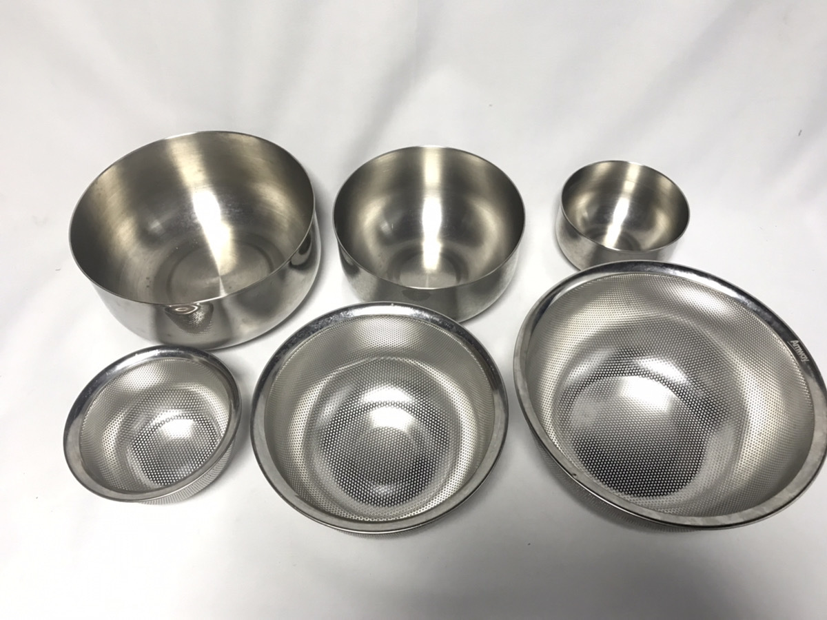 新作登場，定番人気 【中古品】アムウェイ Amway ミキシングボウル＆コランダーセット ☆ 2394053【営業日13時までの決済で当日出荷】