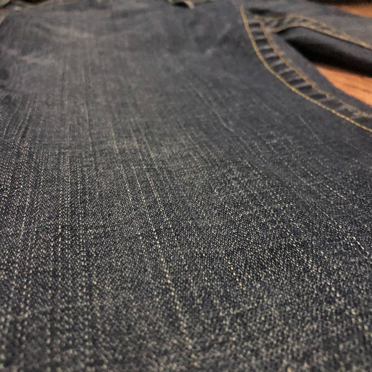 即決・輸入古着・USA製・TRUE RELIGION・トゥルーレリジョンの 