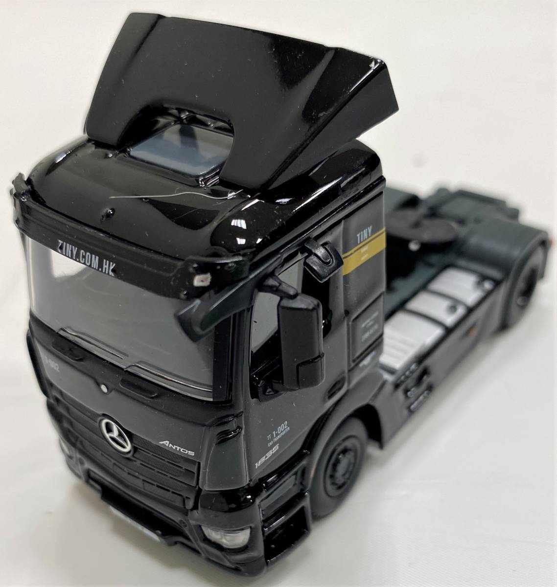 Tiny City メルセデスベンツ アントス カーキャリア 1/64 Tiny City メルセデスベンツ アントス カーキャリア ミニカー 1⁄64 No