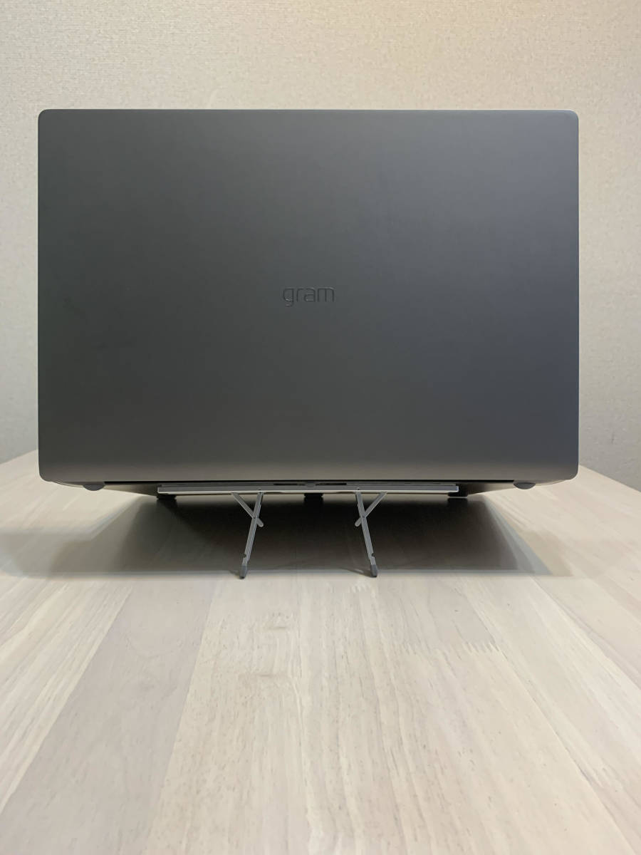 LG Gram 17インチ　第１０世代Core i7　メモリ24GB SSD 500GB_4
