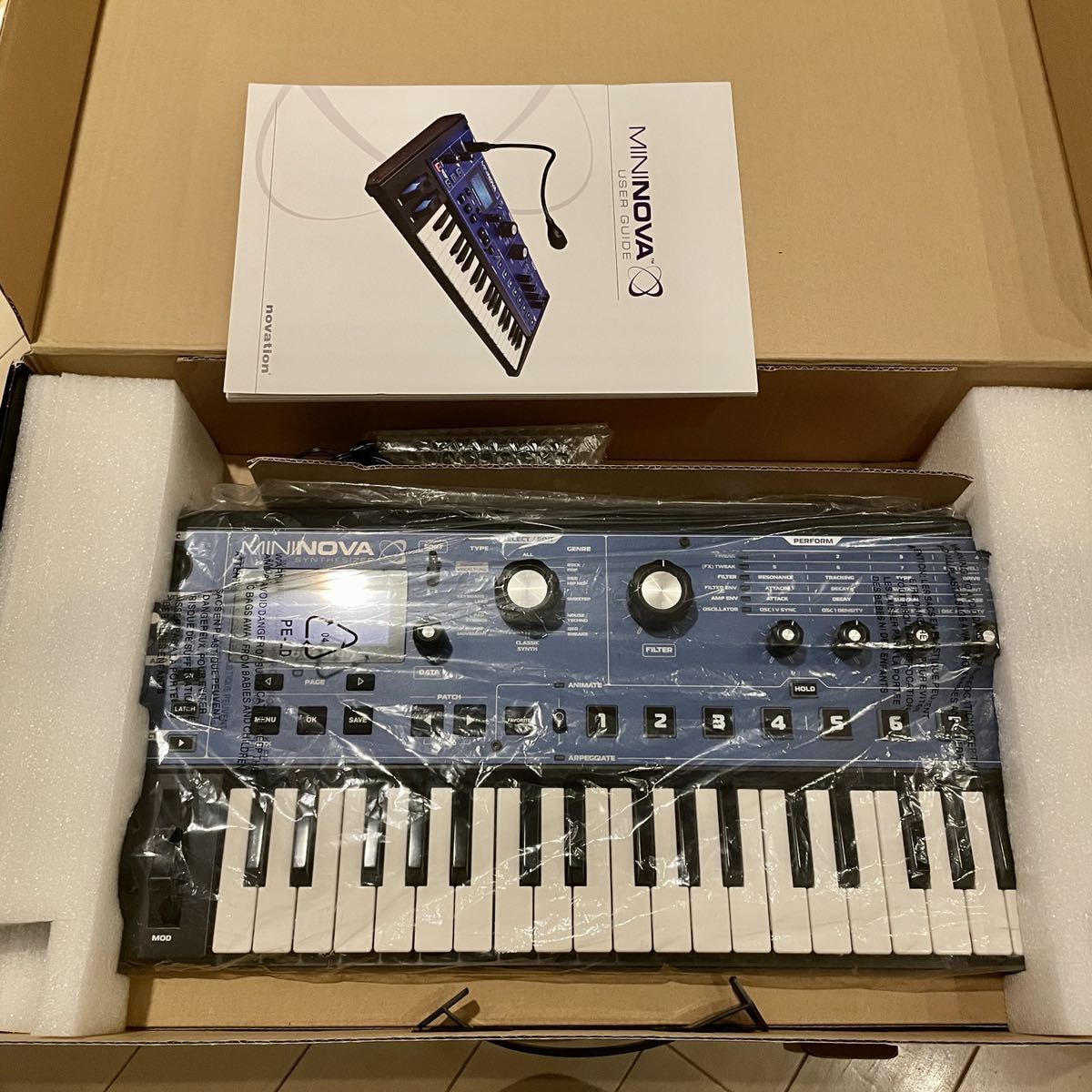 MiniNova | ノベーション Novation(ノベーション) (ボコーダー機能搭載 
