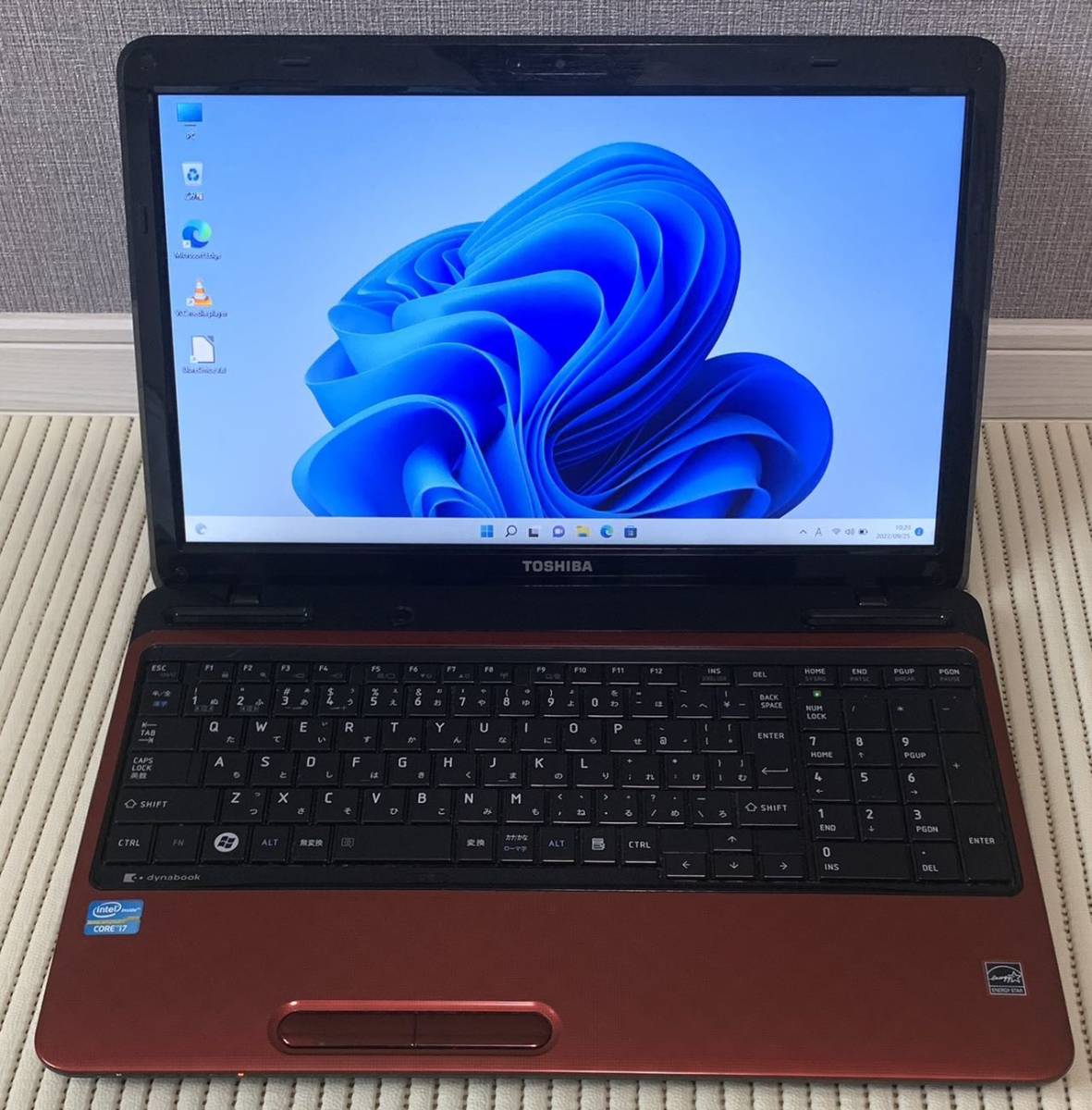 東芝dynabook T451/57DR 新品SSD 256GB メモリ8GB Win11/BD-RE/15.6型