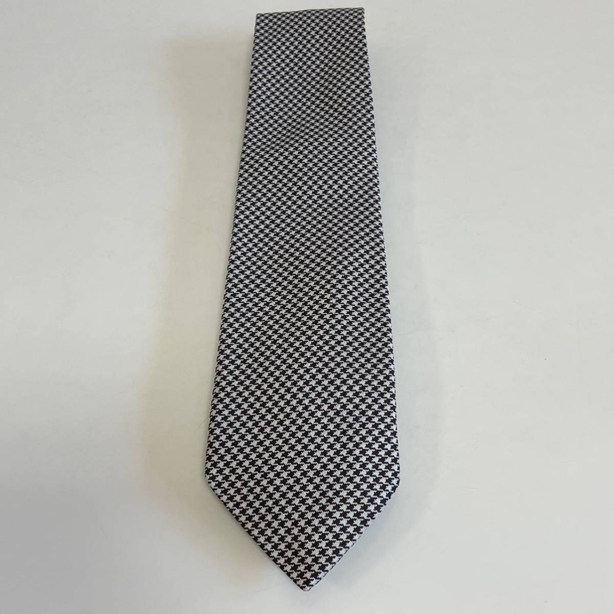 美品 ″E,Marinella NAPOLI″ E,マリネッラ 小花 セッテピエゲ