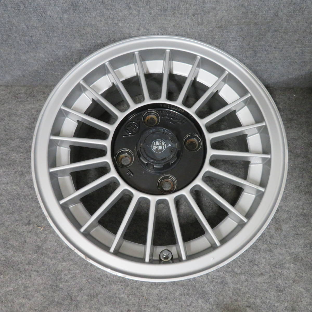 LINEA SPORT 18インチ リネアスポーツ 4本 8J +40 9j | +45 2026年最新 