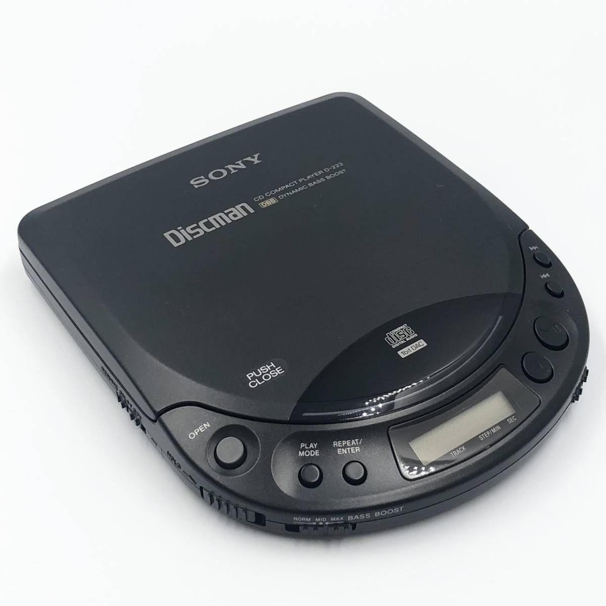 ジャンク 外観は美品 SONY Discman D-223 ポータブルCDプレーヤー(CD