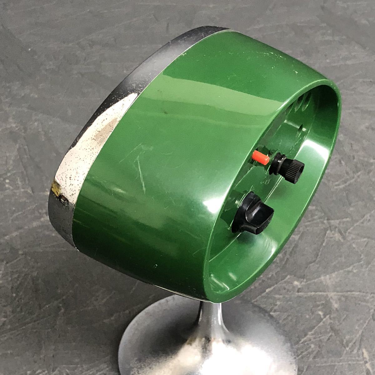 昭和レトロ　動作品　シチズン CITIZEN ゼンマイ式　置時計　スペースエイジ 貴重 シチズン CITIZEN 51141 スペースエイジ 手巻き レトロ ゼンマイ