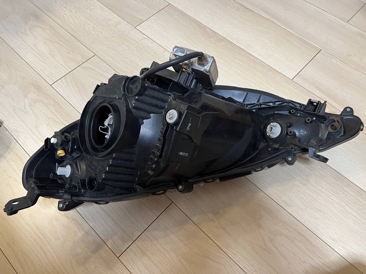 美品 フィット GE6 後期 ヘッドライト 左右 セット スタンレー P9604 キセノン HID 打刻4 362861-362862 フィット GE6 後期 P9604 スタンレー 純正HID 美品 フィット GE6 後期 ヘッドライト 左右 セット スタンレー P9604 キセノン HID 打刻4 362861-362862 フィット GE6 後期 P9604 スタンレー 純正HID
