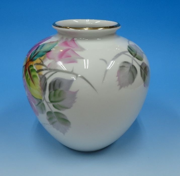 【美品】 Noritake 木村義一 ハンドペイント 薔薇絵 花瓶 ○焼物○ ノリタケ 木村義一 『薔薇紋花瓶』 ハンドペイント【Noritake