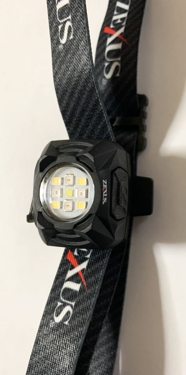 ZEXUS(ゼクサス) ZX-R30 LED 限りなく未使用に近い 使っていたライトを