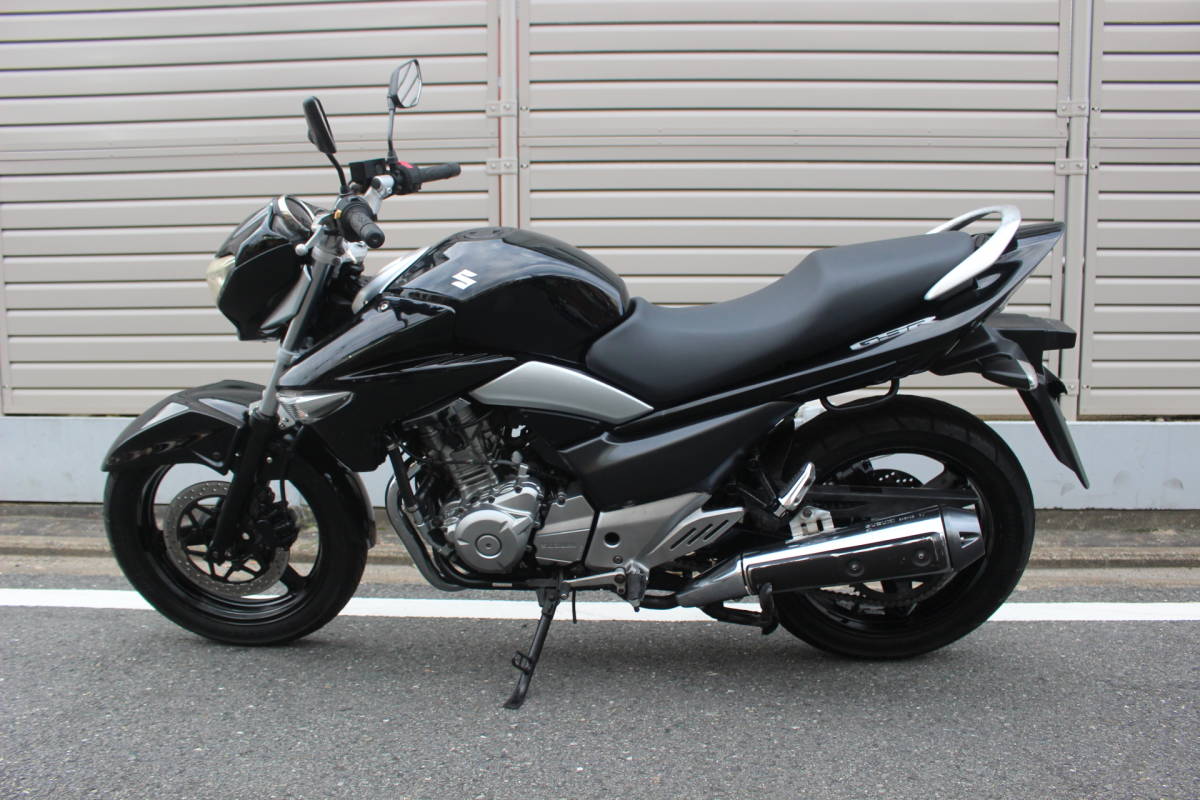 バイク選び GSR250⁄スズキの新車・中古バイクを探すなら｜ウェビック 