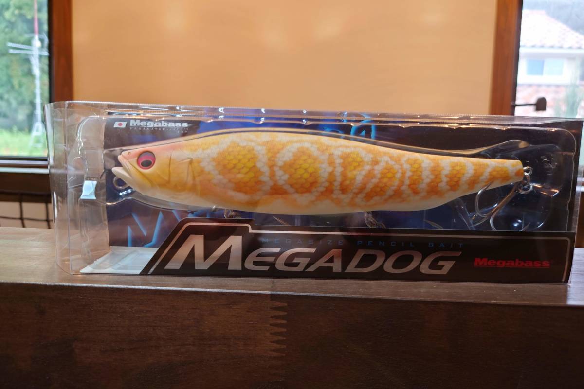 正規品，新品 メガバス メガドッグ220 オリカラ限定 アミメニシキヘビ(トップウォーター)｜売買されたオークション情報、yahooの商品情報をアーカイブ公開 - オークファン 海水