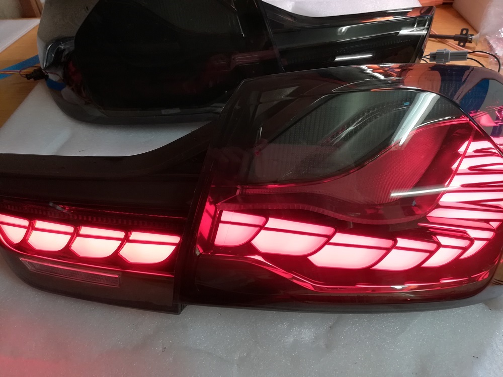 【中古】BMW 4シリーズ M4 テール GTS/CS仕様 流れるウインカー オープニングモーション LED 1011① M4 BMW テールランプ テール 中古BMW シーケンシャルウィンカー