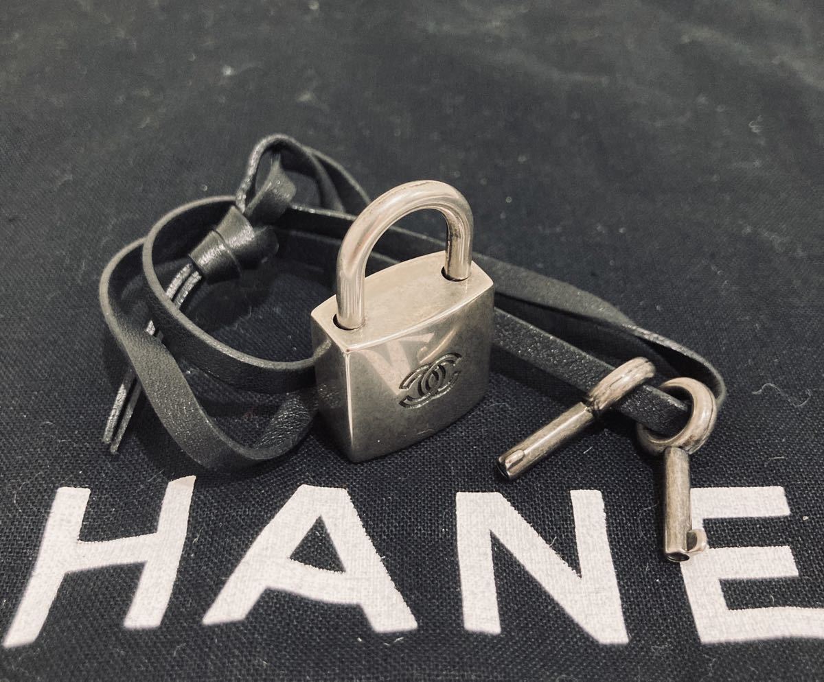 CHANEL 極上美品 シャネル ココマーク パドロック シルバー カデナ 鍵 
