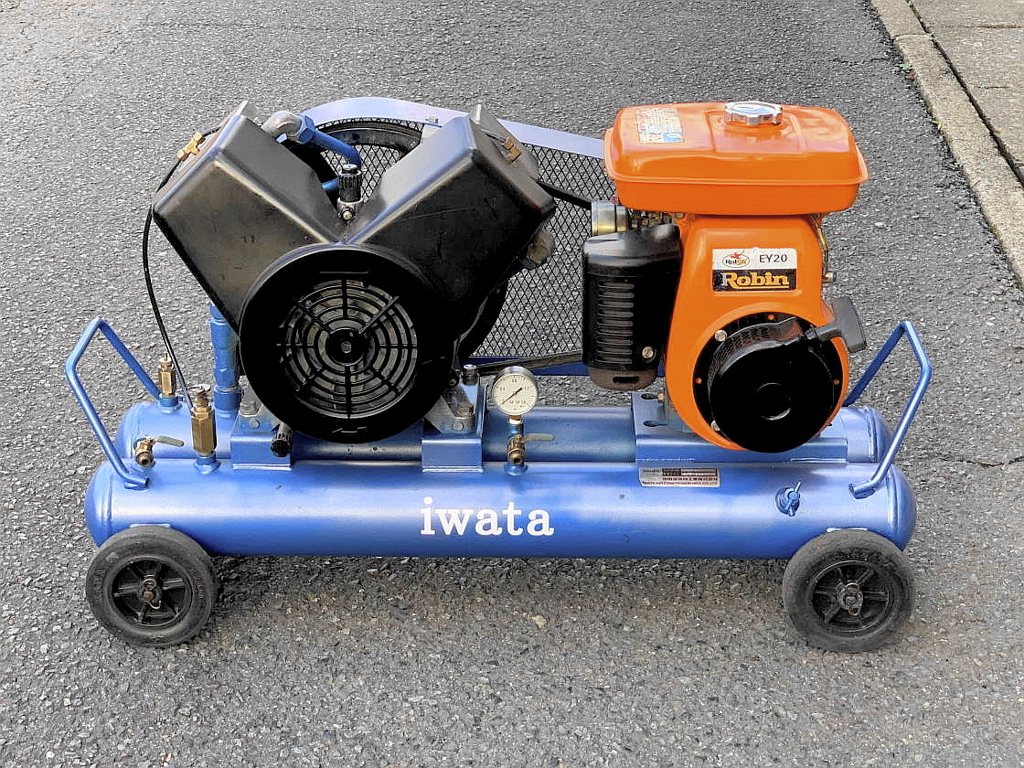 岩田塗装機 IWATA SUE-222PB エンジンコンプレッサー エンジンコンプレッサー 工具、DIY用品 IWATA 中古IWATA コンプレッサー ②