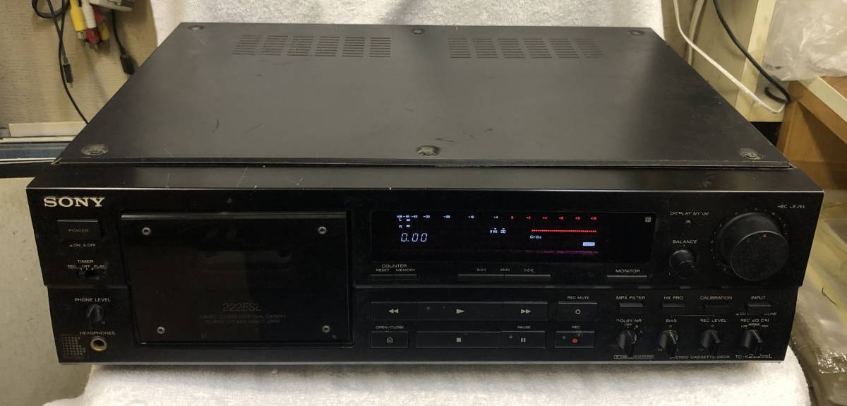 SONY カセットデッキ TC-K222ESL ジャンク品です。 出物は写真物が全て