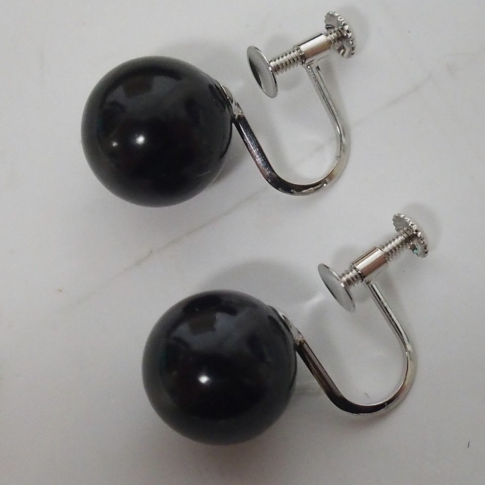 f002 Y2 美品 アクセサリー ROYAL JET 天然ジェット 黒玉 