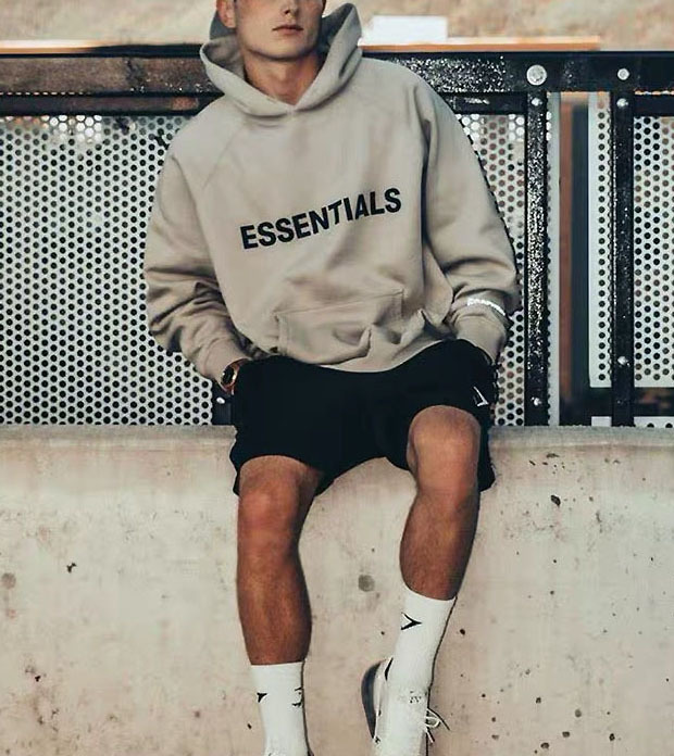 FOG ESSENTIALS エッセンシャルズ□LOGO HOODIE フロントロゴ パーカー 