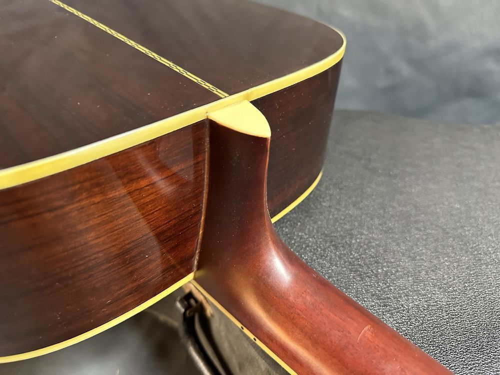 205☆ 縦ロゴ Morris アコースティックギター MD-520 / モーリス