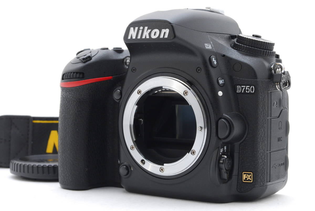 1円～【S数僅少】1904回 Nikon D750 ボディ 動作も写りもOK 概ねキレイ ボディキャップ、ストラップ、純正バッテリー、純正充電器付き 