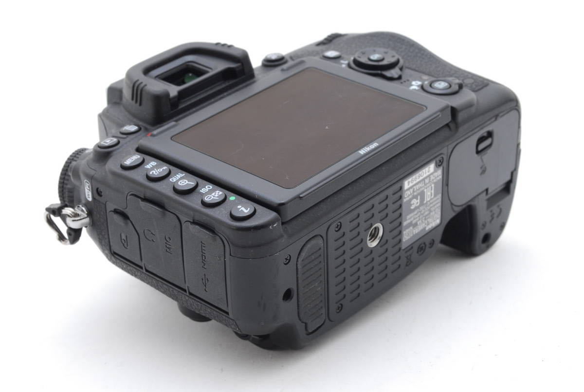 1円～【S数僅少】1904回 Nikon D750 ボディ 動作も写りもOK 概ねキレイ ボディキャップ、ストラップ、純正バッテリー、純正充電器付き 