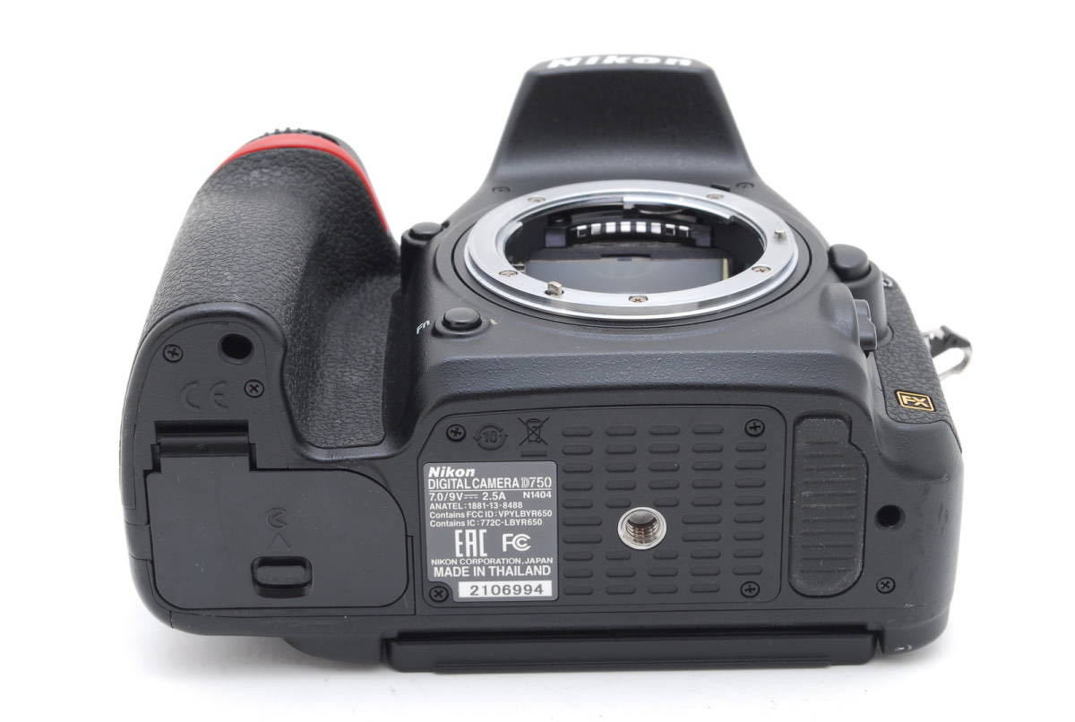 1円～【S数僅少】1904回 Nikon D750 ボディ 動作も写りもOK 概ねキレイ ボディキャップ、ストラップ、純正バッテリー、純正充電器付き 
